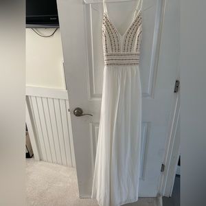 Lulu’s “Meet Me In Madrid” maxi dress